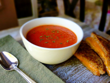 Quick and Easy Tomato Soup - Clean Eating - 90/10 Nutrition